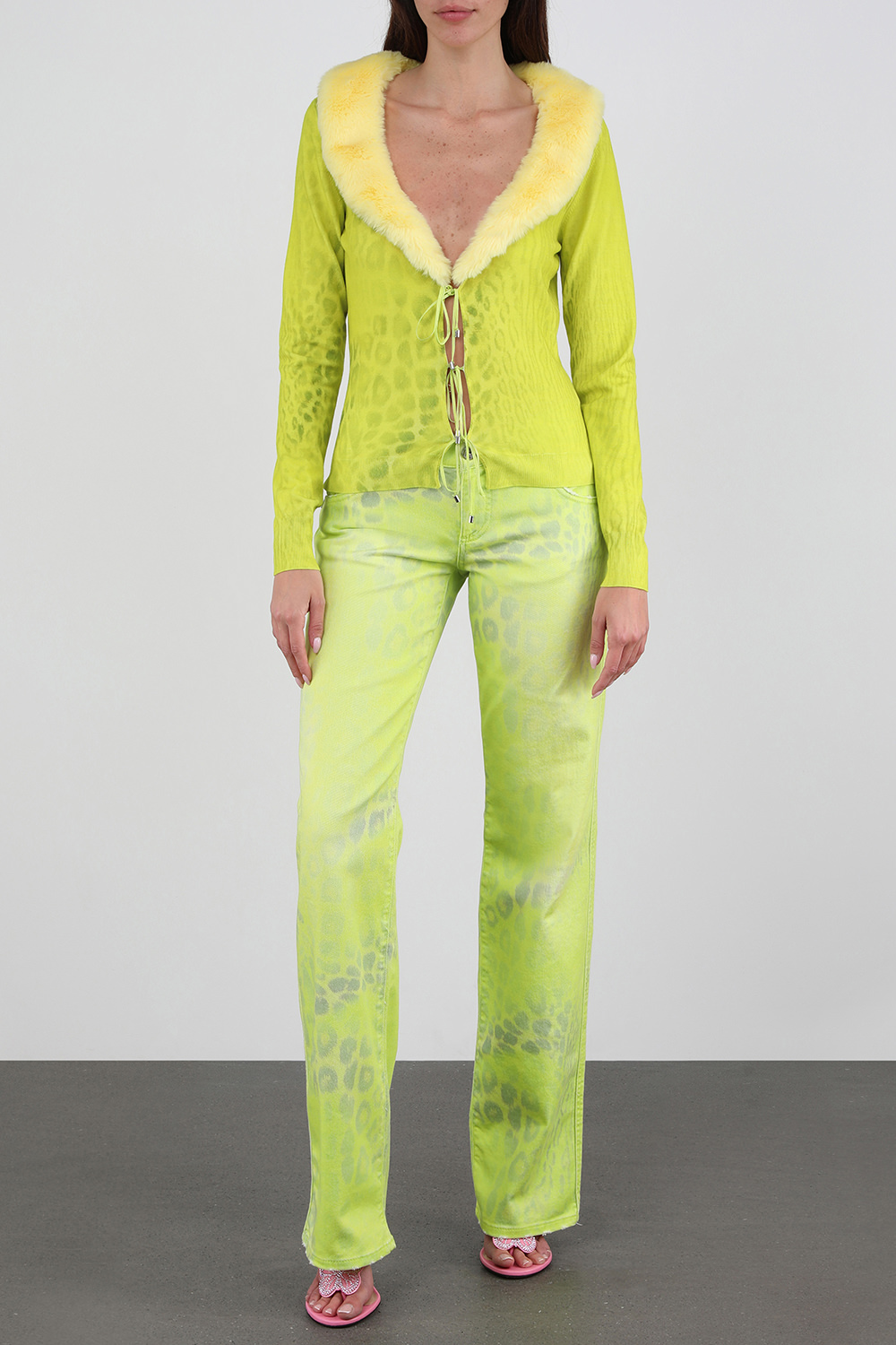 קרדיגן צהוב מנומר עם צווארון פרוותי